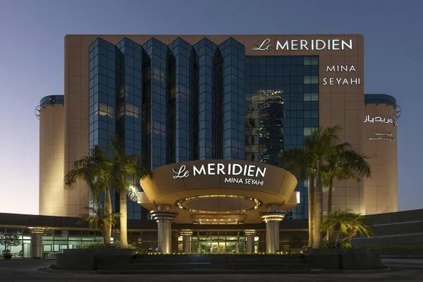 Le Méridien Mina Seyahi Beach Resort & Waterpark